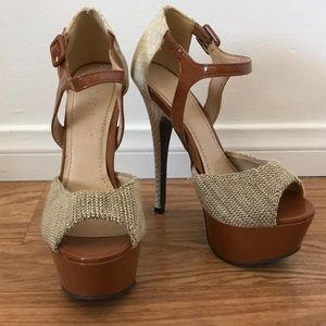 Liliana Platform Heel
